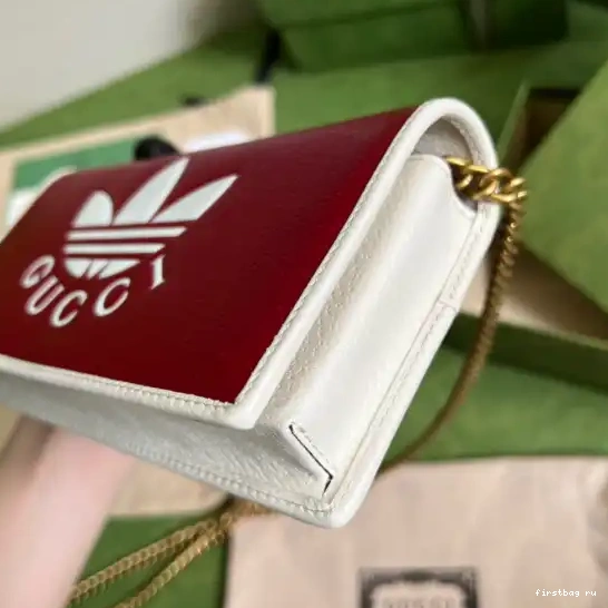 First bag ru Adidas Gucci with x chain wallet 0706